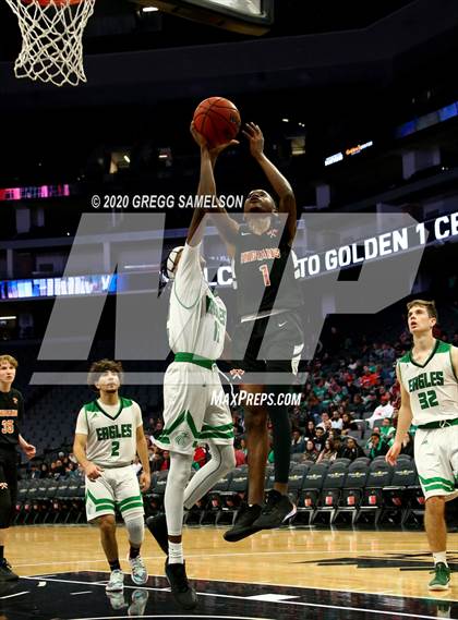 Thumbnail 2 in El Camino vs Marysville @ Golden 1 Center photogallery.