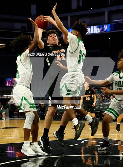 Thumbnail 3 in El Camino vs Marysville @ Golden 1 Center photogallery.