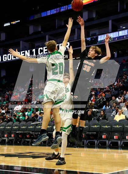 Thumbnail 2 in El Camino vs Marysville @ Golden 1 Center photogallery.