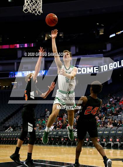 Thumbnail 3 in El Camino vs Marysville @ Golden 1 Center photogallery.