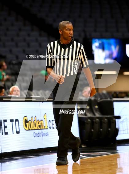 Thumbnail 2 in El Camino vs Marysville @ Golden 1 Center photogallery.