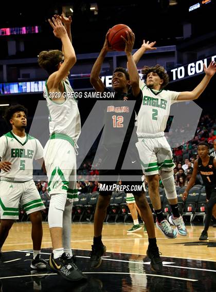 Thumbnail 3 in El Camino vs Marysville @ Golden 1 Center photogallery.