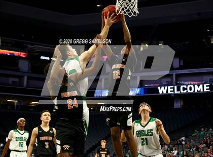 Thumbnail 1 in El Camino vs Marysville @ Golden 1 Center photogallery.