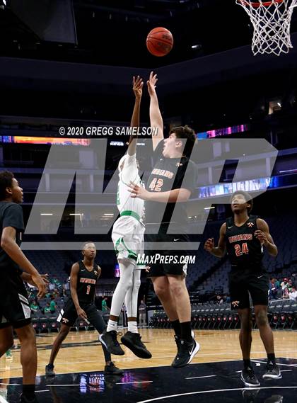 Thumbnail 2 in El Camino vs Marysville @ Golden 1 Center photogallery.