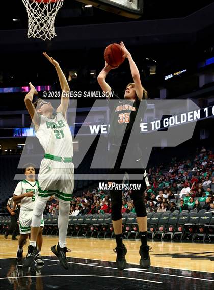 Thumbnail 3 in El Camino vs Marysville @ Golden 1 Center photogallery.