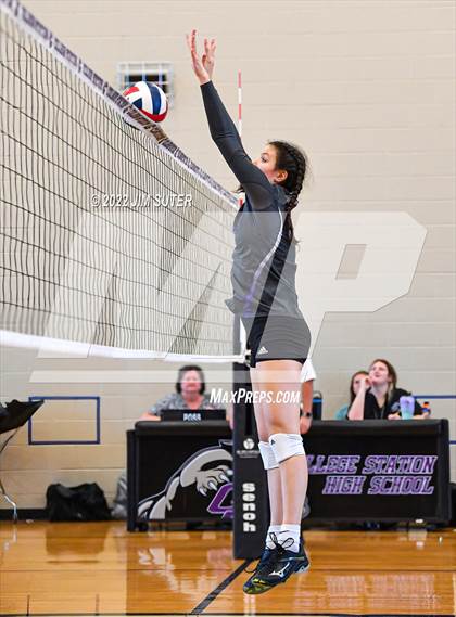 Thumbnail 2 in FR: College Station vs Rudder photogallery.