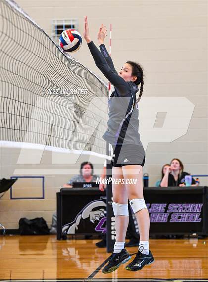 Thumbnail 3 in FR: College Station vs Rudder photogallery.