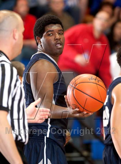 Thumbnail 1 in Graves County vs Warren Central (Marshall County Hoopfest) photogallery.