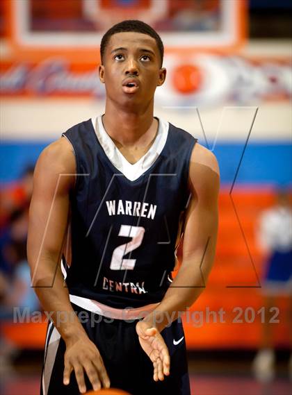 Thumbnail 2 in Graves County vs Warren Central (Marshall County Hoopfest) photogallery.
