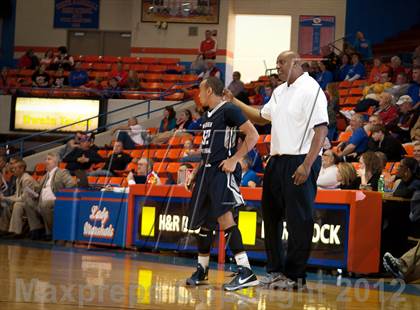 Thumbnail 2 in Graves County vs Warren Central (Marshall County Hoopfest) photogallery.