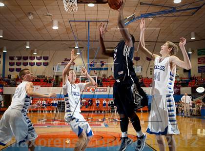 Thumbnail 3 in Graves County vs Warren Central (Marshall County Hoopfest) photogallery.