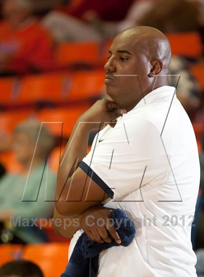 Thumbnail 2 in Graves County vs Warren Central (Marshall County Hoopfest) photogallery.
