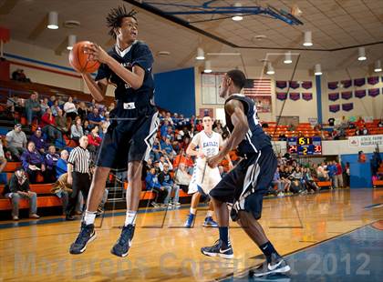 Thumbnail 1 in Graves County vs Warren Central (Marshall County Hoopfest) photogallery.