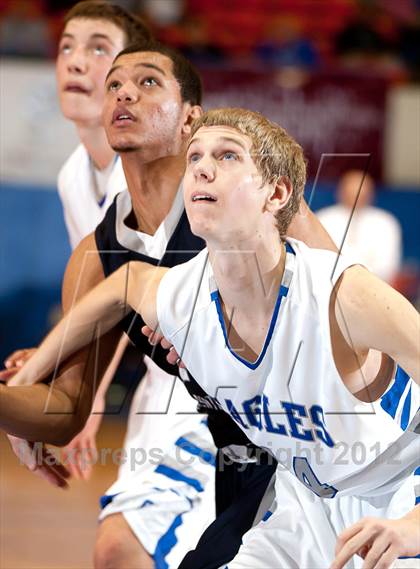 Thumbnail 2 in Graves County vs Warren Central (Marshall County Hoopfest) photogallery.