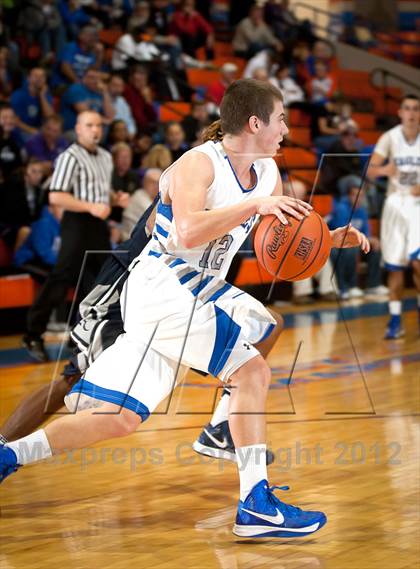 Thumbnail 1 in Graves County vs Warren Central (Marshall County Hoopfest) photogallery.