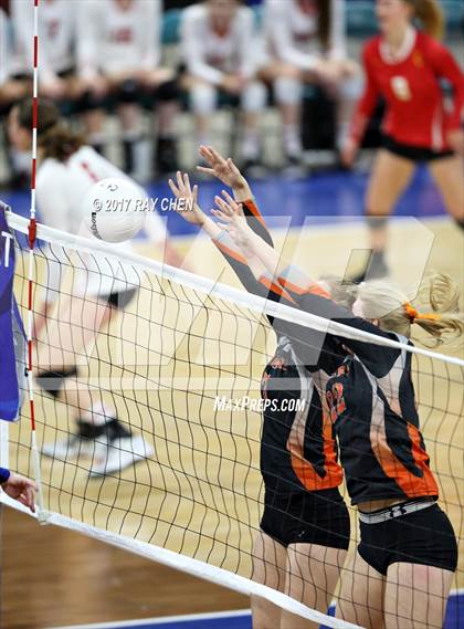 Thumbnail 1 in Lyons vs. Wiggins (CHSAA 2A Pool III Match 12) photogallery.