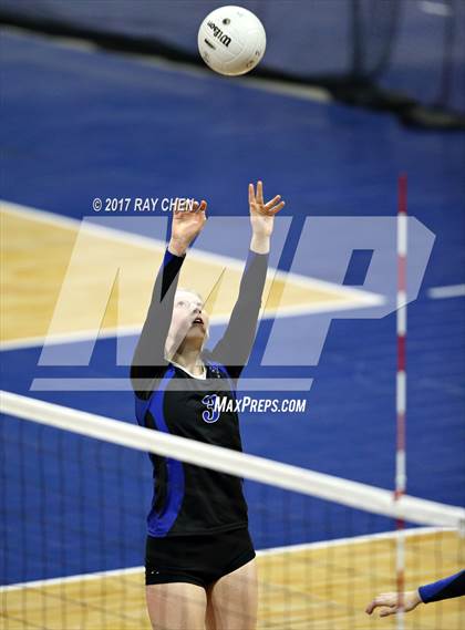 Thumbnail 3 in Lyons vs. Wiggins (CHSAA 2A Pool III Match 12) photogallery.