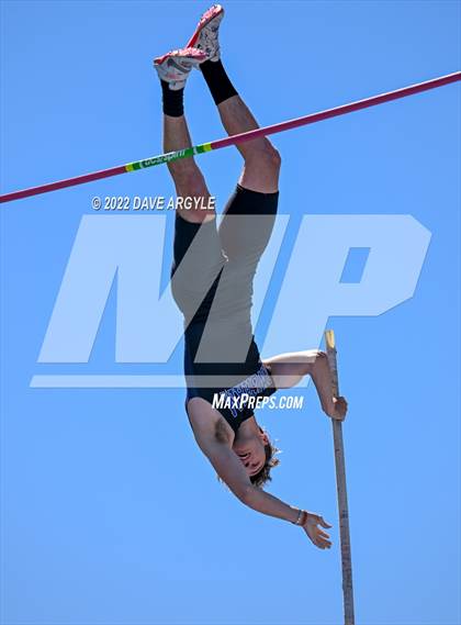 Thumbnail 2 in UHSAA Championships Day 3 photogallery.