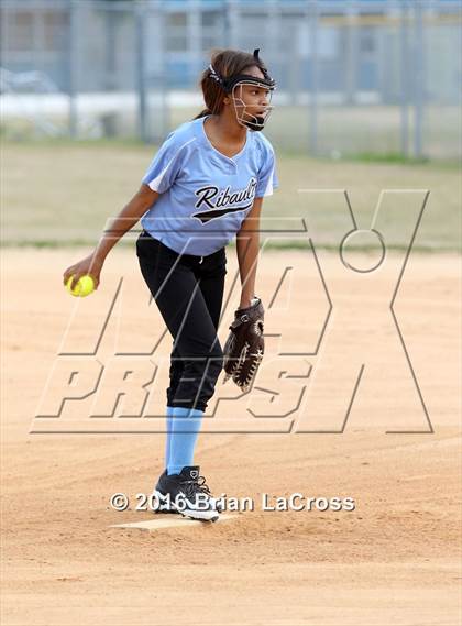 Thumbnail 1 in Ribault @ West Nassau photogallery.