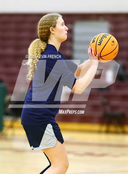 Thumbnail 1 in Higley vs Mountain Ridge (Mountain Ridge Girls Basketball Invitational) photogallery.