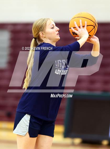 Thumbnail 1 in Higley vs Mountain Ridge (Mountain Ridge Girls Basketball Invitational) photogallery.