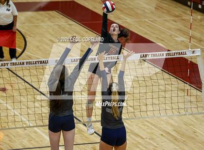 Thumbnail 3 in Lassiter vs Creekview (GHSA 6A Quarterfinal State Volleyball Championship) photogallery.