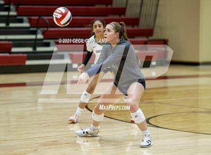 Thumbnail 2 in Lassiter vs Creekview (GHSA 6A Quarterfinal State Volleyball Championship) photogallery.