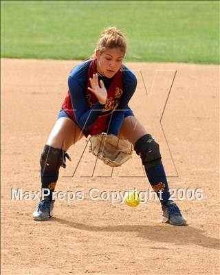 Thumbnail 2 in Serra vs. Cantwell Sacred Heart (D7 Section Final) photogallery.