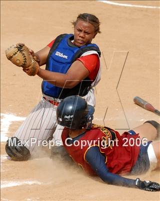 Thumbnail 1 in Serra vs. Cantwell Sacred Heart (D7 Section Final) photogallery.