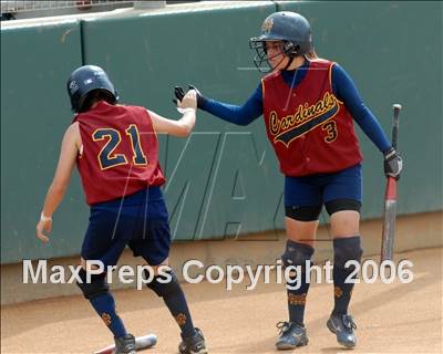 Thumbnail 3 in Serra vs. Cantwell Sacred Heart (D7 Section Final) photogallery.