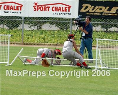 Thumbnail 3 in Serra vs. Cantwell Sacred Heart (D7 Section Final) photogallery.
