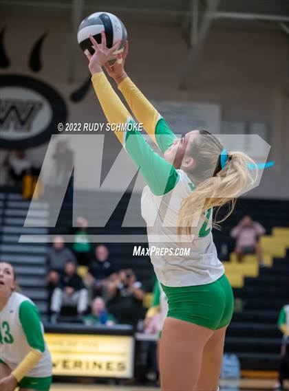 Thumbnail 1 in Holtville vs. Helix (CIF SDS D3 finals) photogallery.