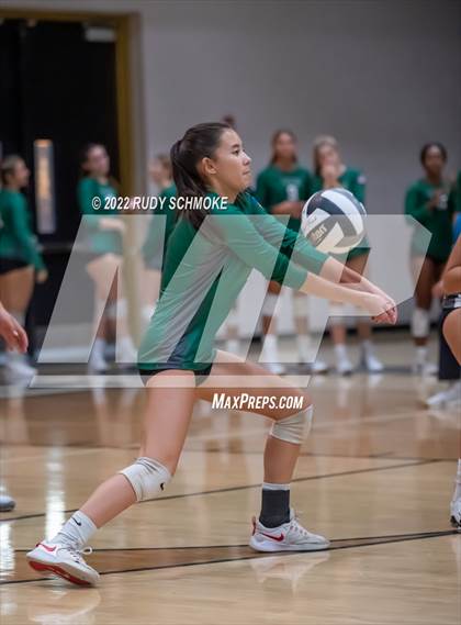 Thumbnail 1 in Holtville vs. Helix (CIF SDS D3 finals) photogallery.