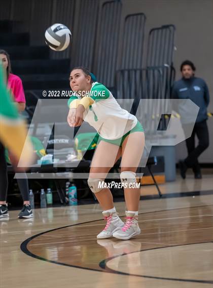 Thumbnail 1 in Holtville vs. Helix (CIF SDS D3 finals) photogallery.