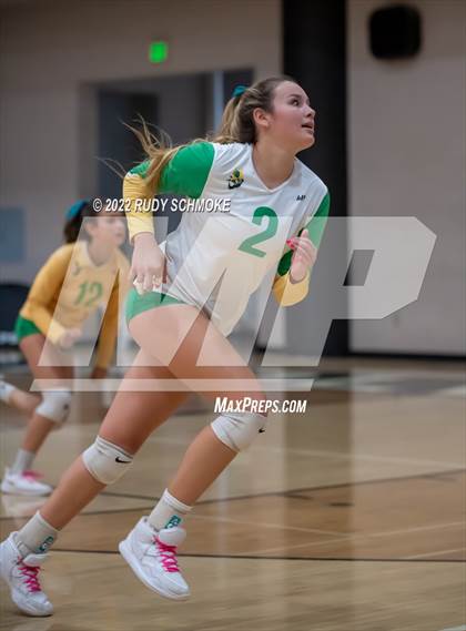 Thumbnail 2 in Holtville vs. Helix (CIF SDS D3 finals) photogallery.