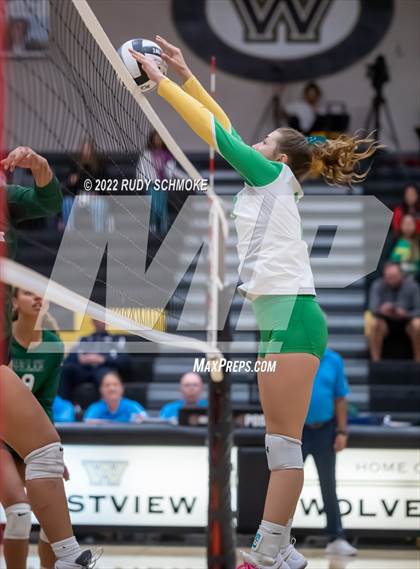 Thumbnail 1 in Holtville vs. Helix (CIF SDS D3 finals) photogallery.