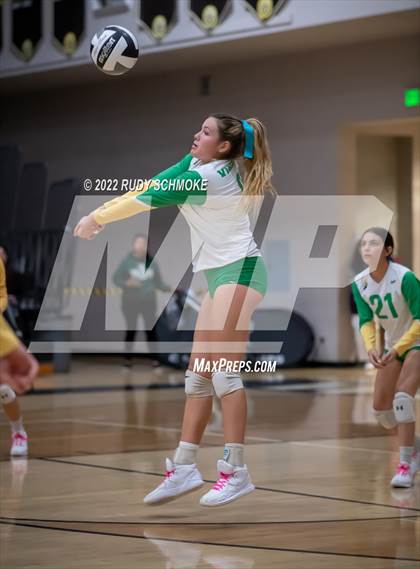 Thumbnail 3 in Holtville vs. Helix (CIF SDS D3 finals) photogallery.