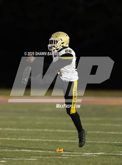 Thumbnail 2 in Indianapolis Crispus Attucks @ Brebeuf Jesuit Preparatory (Sectional S22 Round 1) photogallery.