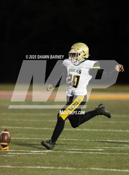 Thumbnail 1 in Indianapolis Crispus Attucks @ Brebeuf Jesuit Preparatory (Sectional S22 Round 1) photogallery.