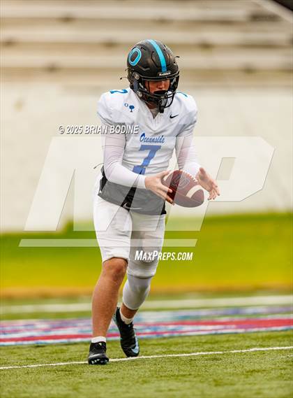 Thumbnail 3 in Oceanside Collegiate Academy vs Belton-Honea Path (SCHSL 3A Final) photogallery.