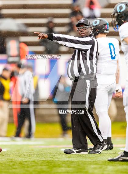 Thumbnail 3 in Oceanside Collegiate Academy vs Belton-Honea Path (SCHSL 3A Final) photogallery.