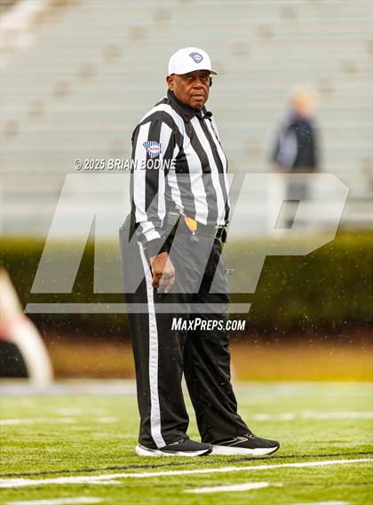 Thumbnail 2 in Oceanside Collegiate Academy vs Belton-Honea Path (SCHSL 3A Final) photogallery.