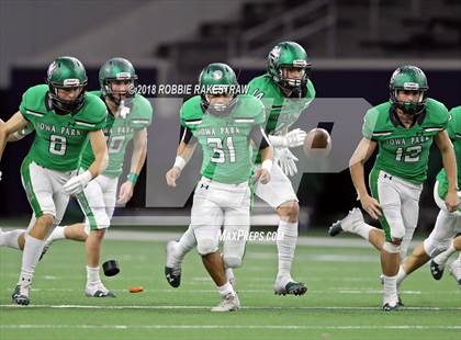 Thumbnail 3 in Glen Rose @ Iowa Park (UIL 4A Division 2 Quarterfinal) photogallery.
