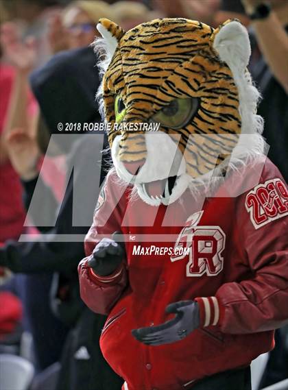 Thumbnail 3 in Glen Rose @ Iowa Park (UIL 4A Division 2 Quarterfinal) photogallery.