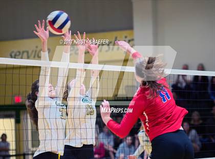 Thumbnail 3 in Sanderson @ Cardinal Gibbons photogallery.