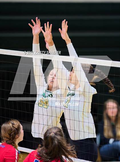 Thumbnail 3 in Sanderson @ Cardinal Gibbons photogallery.