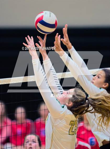 Thumbnail 1 in Sanderson @ Cardinal Gibbons photogallery.