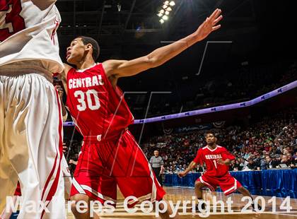 Thumbnail 3 in Bridgeport Central vs. Fairfield Prep (CIAC Class LL Final) photogallery.