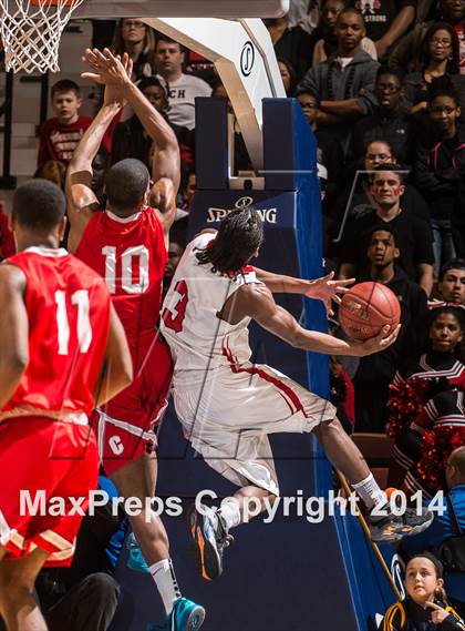 Thumbnail 3 in Bridgeport Central vs. Fairfield Prep (CIAC Class LL Final) photogallery.