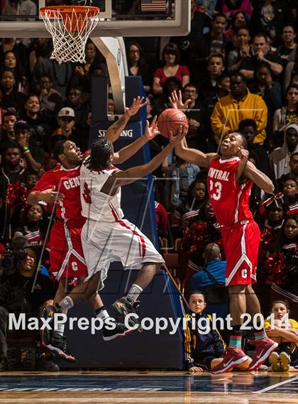 Thumbnail 3 in Bridgeport Central vs. Fairfield Prep (CIAC Class LL Final) photogallery.